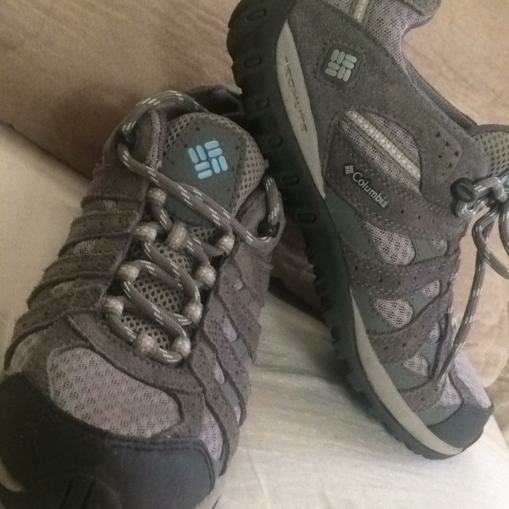 Columbia hiking shoes